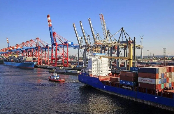 日本國(guó)際物流行業(yè)以其高效、快捷和安全的服務(wù)贏得了廣泛贊譽(yù)